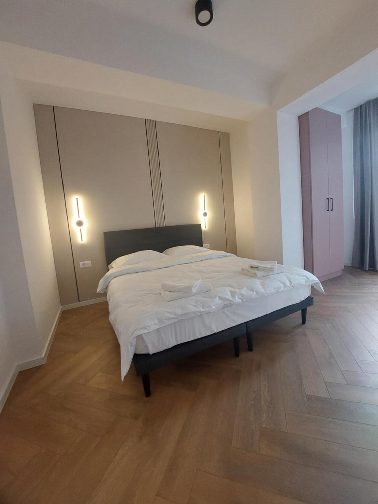 Executive Suites By Modern Living Skopje Buitenkant foto