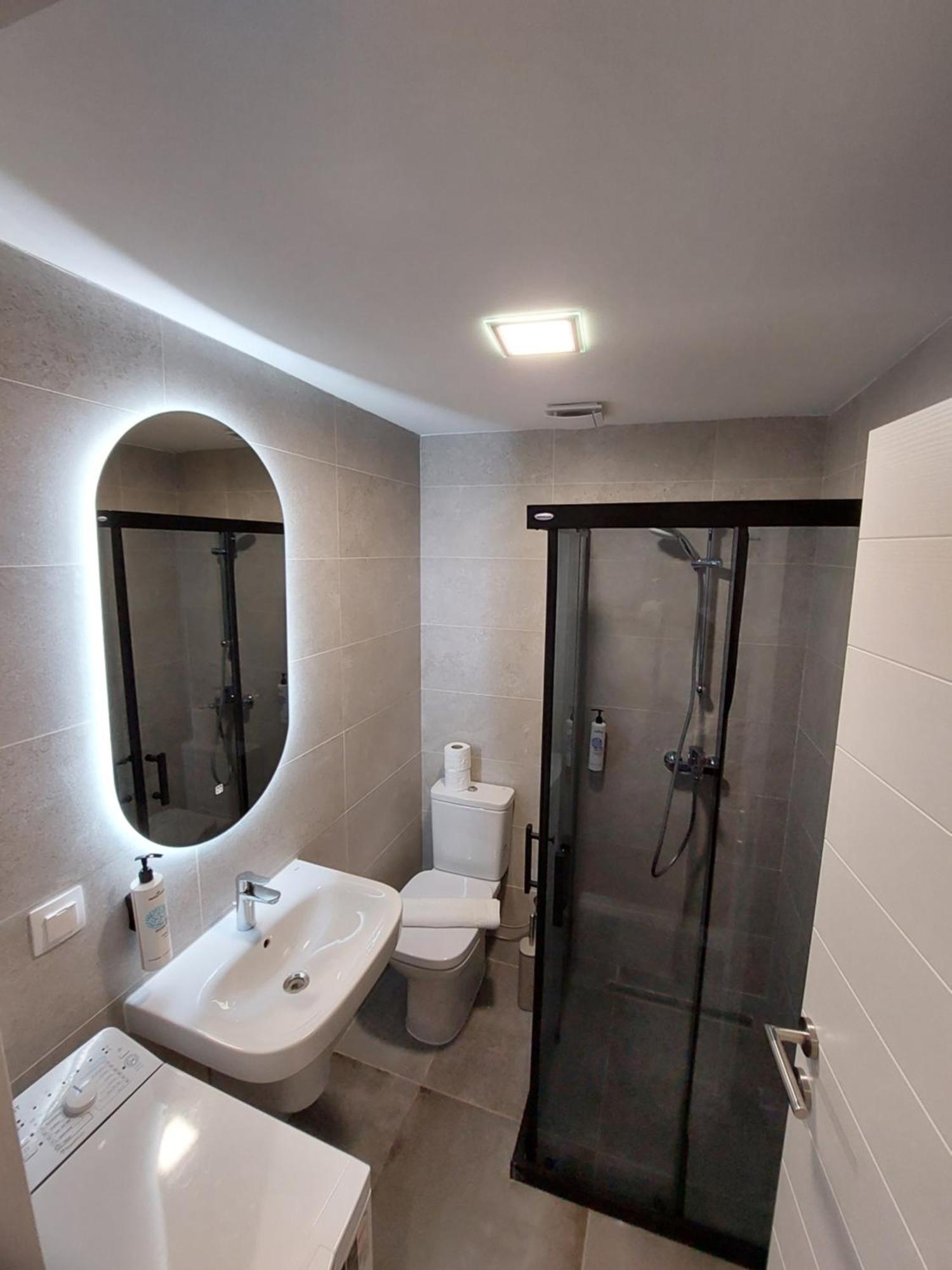Executive Suites By Modern Living Skopje Buitenkant foto