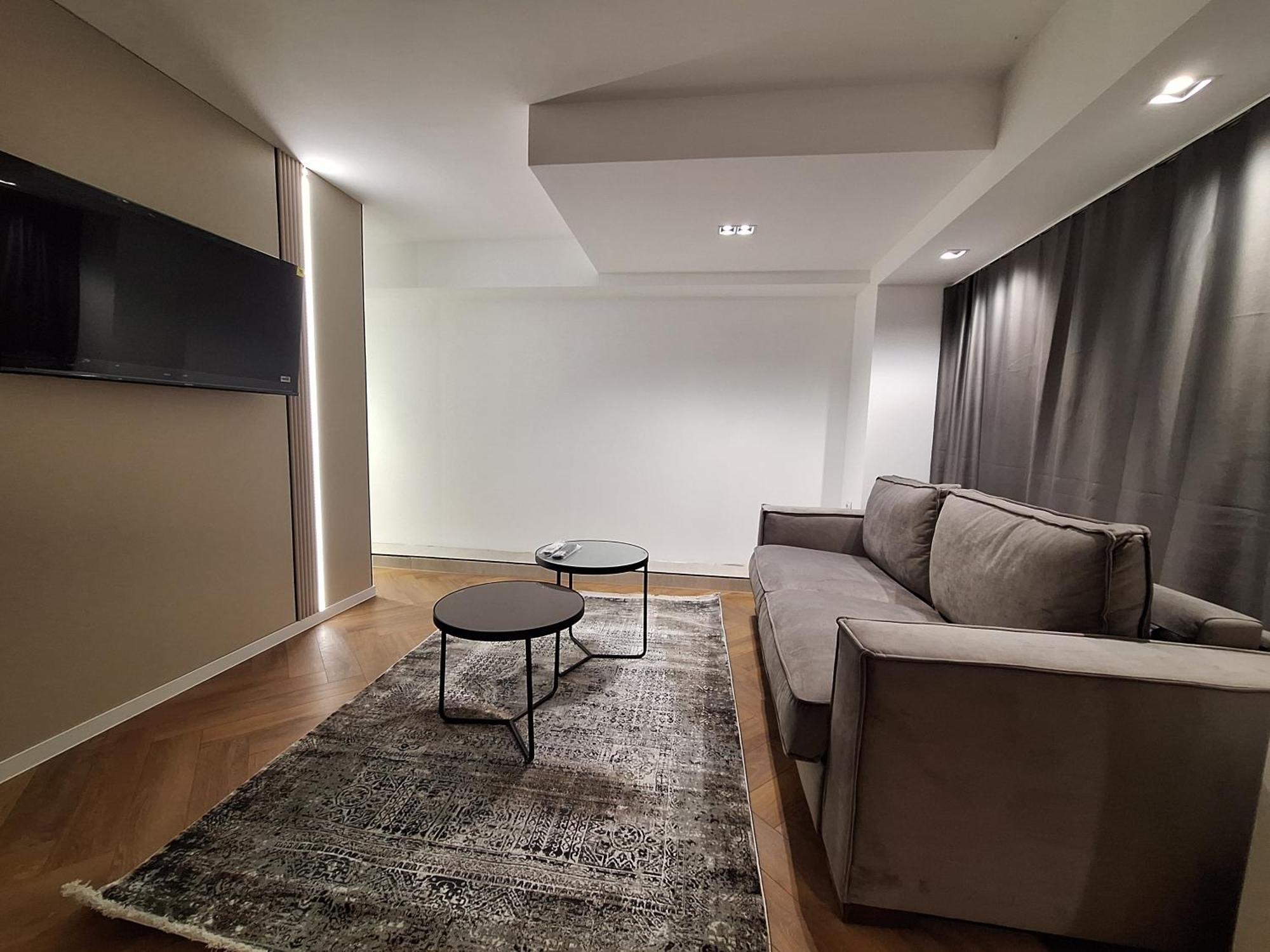 Executive Suites By Modern Living Skopje Buitenkant foto