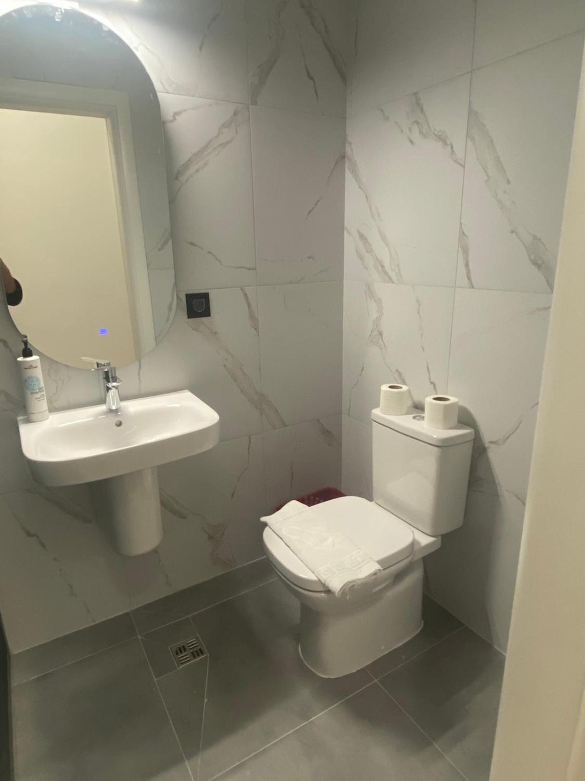 Executive Suites By Modern Living Skopje Kamer foto
