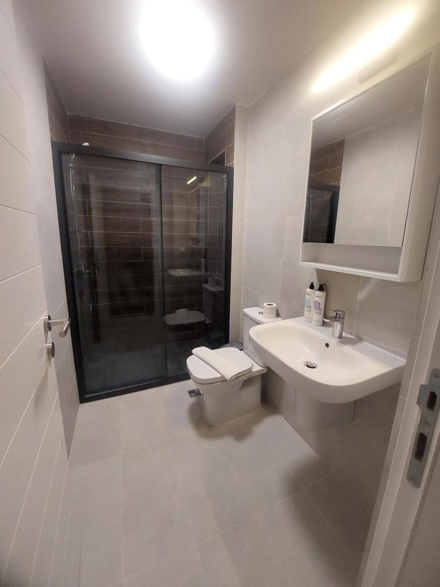 Executive Suites By Modern Living Skopje Kamer foto